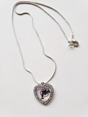 New rhinestone Dolphins heart necklace